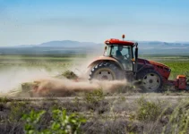 Desbrozadora para tractor, cómo elegir la adecuada para tu campo