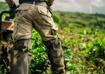 Pantalón de protección para desbrozadora, esencial para la seguridad del agricultor